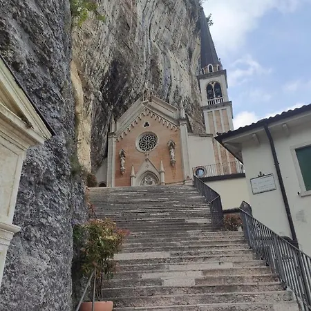 Revena Alloggio per agriturismo