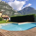 雷维纳农庄酒店 * Brentino Belluno